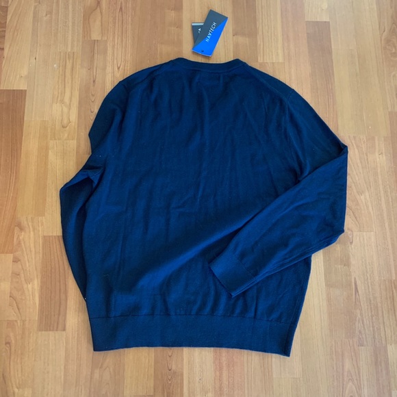 Nautica Navtech v-neck sweater - Picture 2 of 4